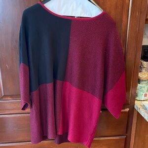 NorthStyle Red and Black Colorblock Poncho